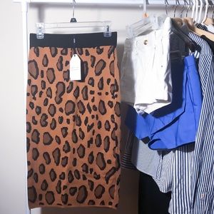 3/30 🌸 Leopard Print Spotted Knit Skirt ModCloth
